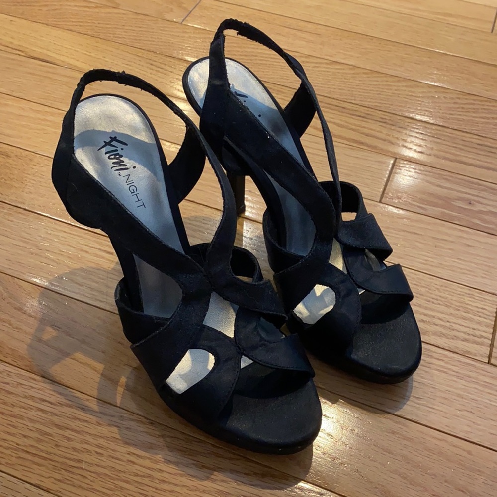 Fioni Night Black Heels